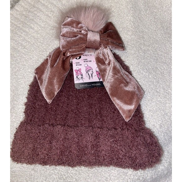 David & Young Women/Girl’s Fuzzy Beanie Pom-pom Detachable Bow Purple OS NWT - Picture 1 of 2